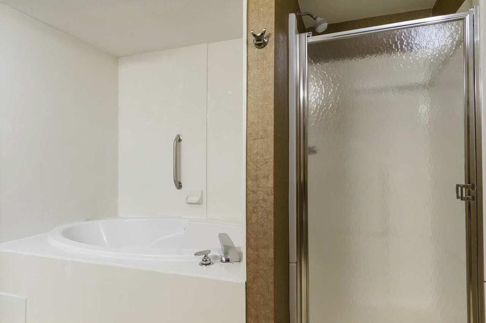 Days Inn By Wyndham Forrest City Esterno foto
