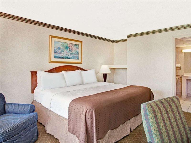 Days Inn By Wyndham Forrest City Esterno foto